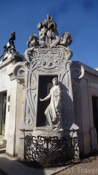 2024-09-16-19-Rufina-Cambaceres-the-girl-who-died-twice-Cemeterio-de-la-Recoleta