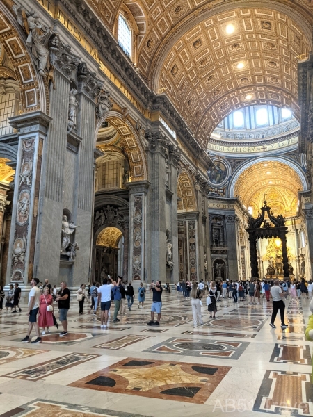 2023-09-25-33g-Vatican-City-St-Peters-Basilica