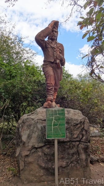 45-2022-07-24-Livingstone-Statue-at-Victoria-Falls